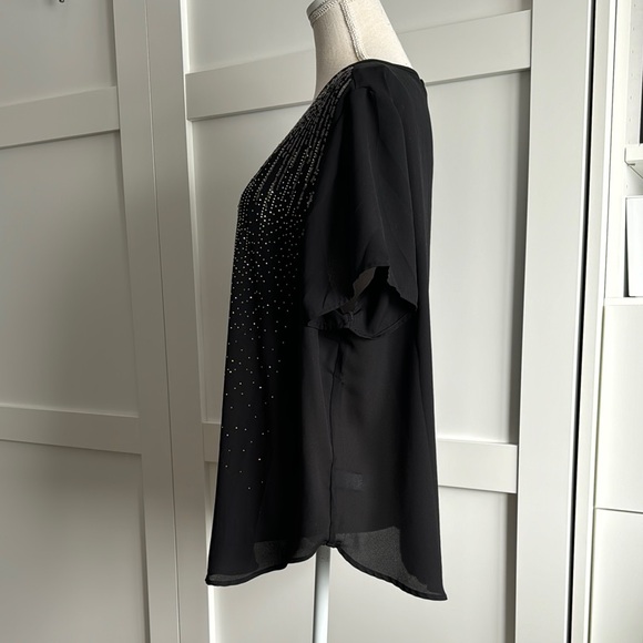 Torrid Black Sequin Abbey Blouse with Crew Neck and Short Sleeves - Picture 4 of 12